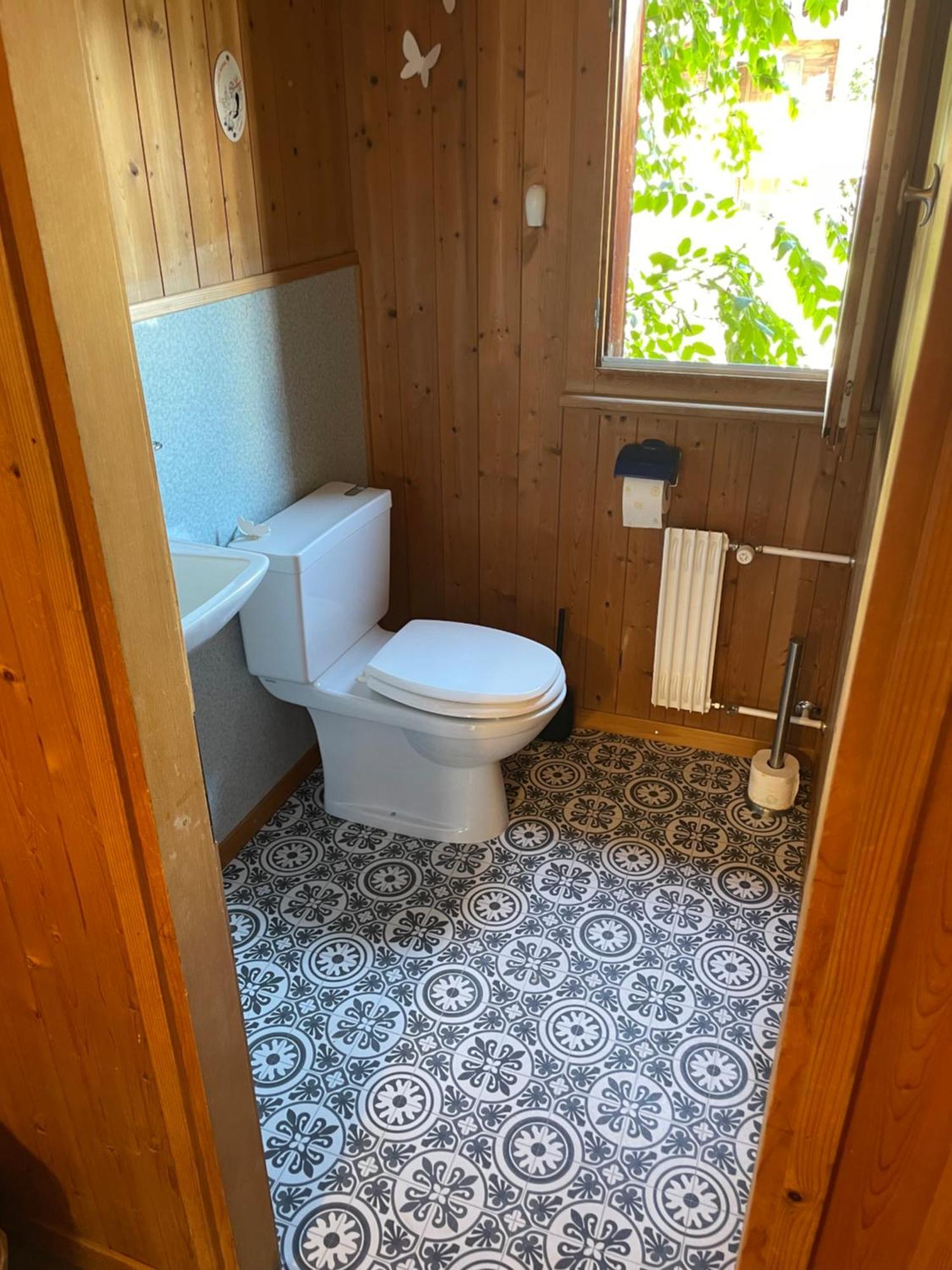 Gaestehaus Alpina In Fanas Екстериор снимка