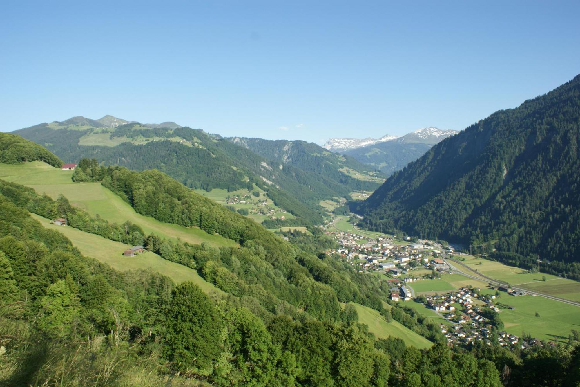 Gaestehaus Alpina In Fanas Екстериор снимка